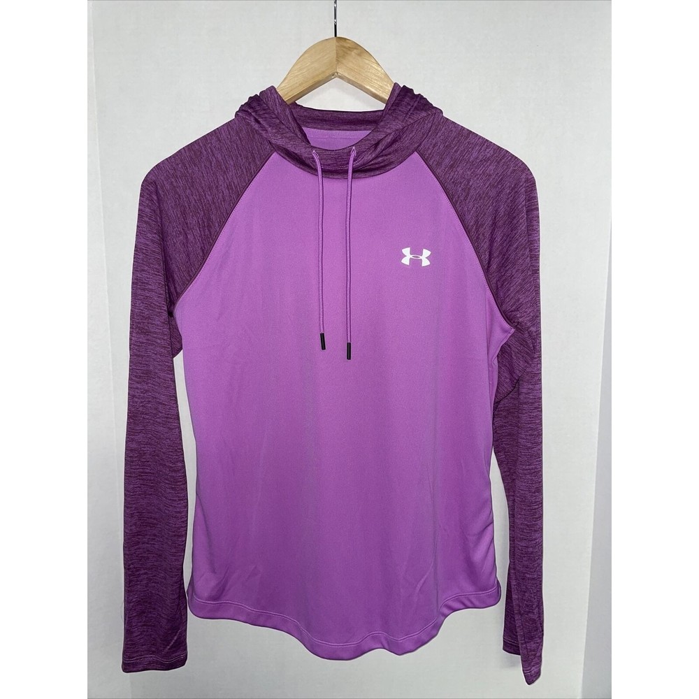 Under Armour Lightweight Hoodie Women Size Small NWOT Heatgear Long Sleeve